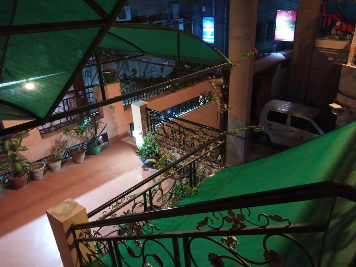 Al Rehman Guest Hous Hotel ไฮเดอราบาด ภายนอก รูปภาพ